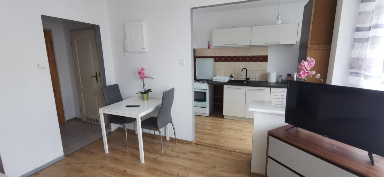 Kawalerka Z Balkonem 27 Częstochowa Exterior foto